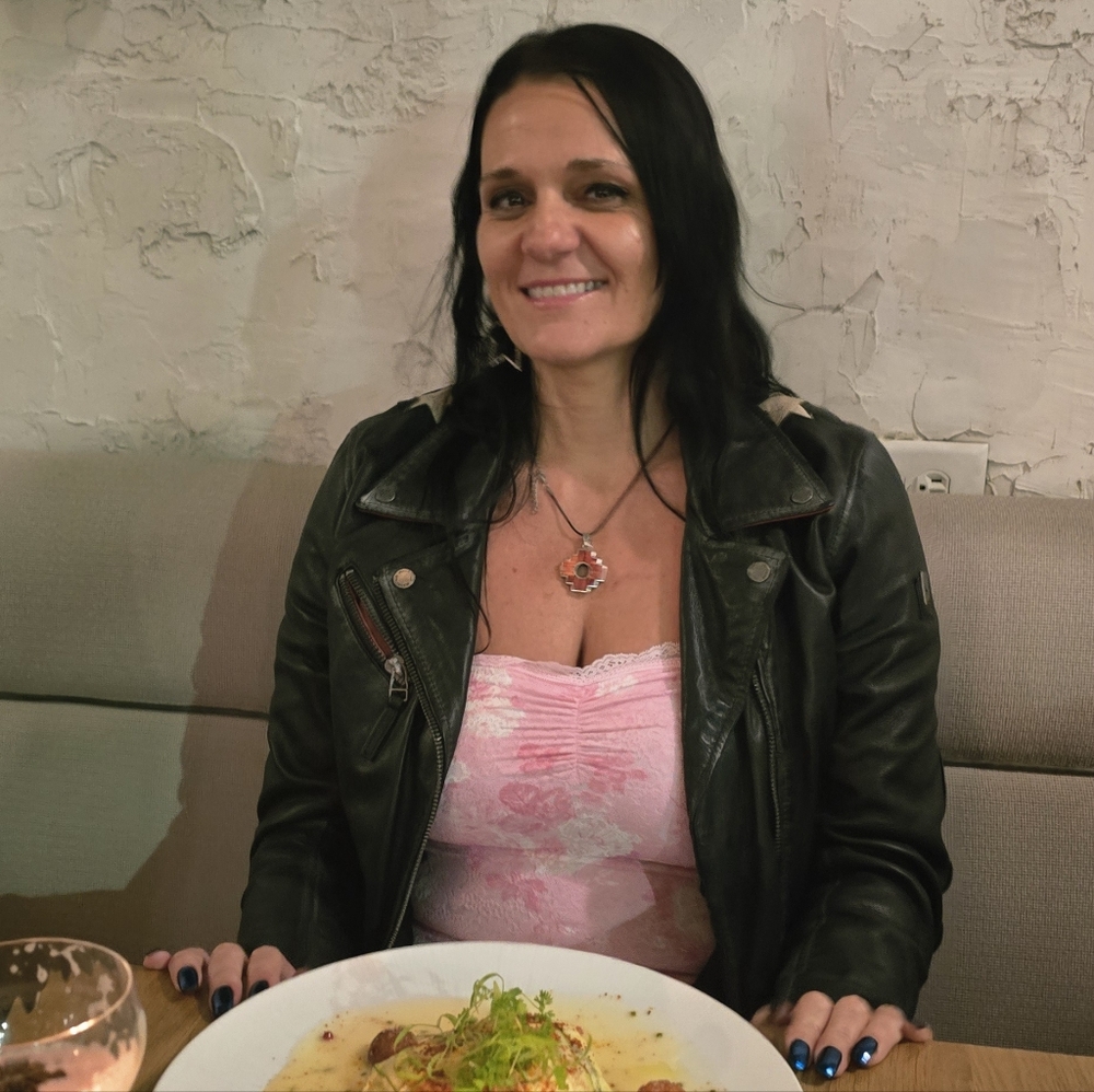 Meet your Posher, Andika